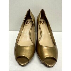 VC Signature by Vince Camuto Harriet women size 6.5B gold leather peep toe pump